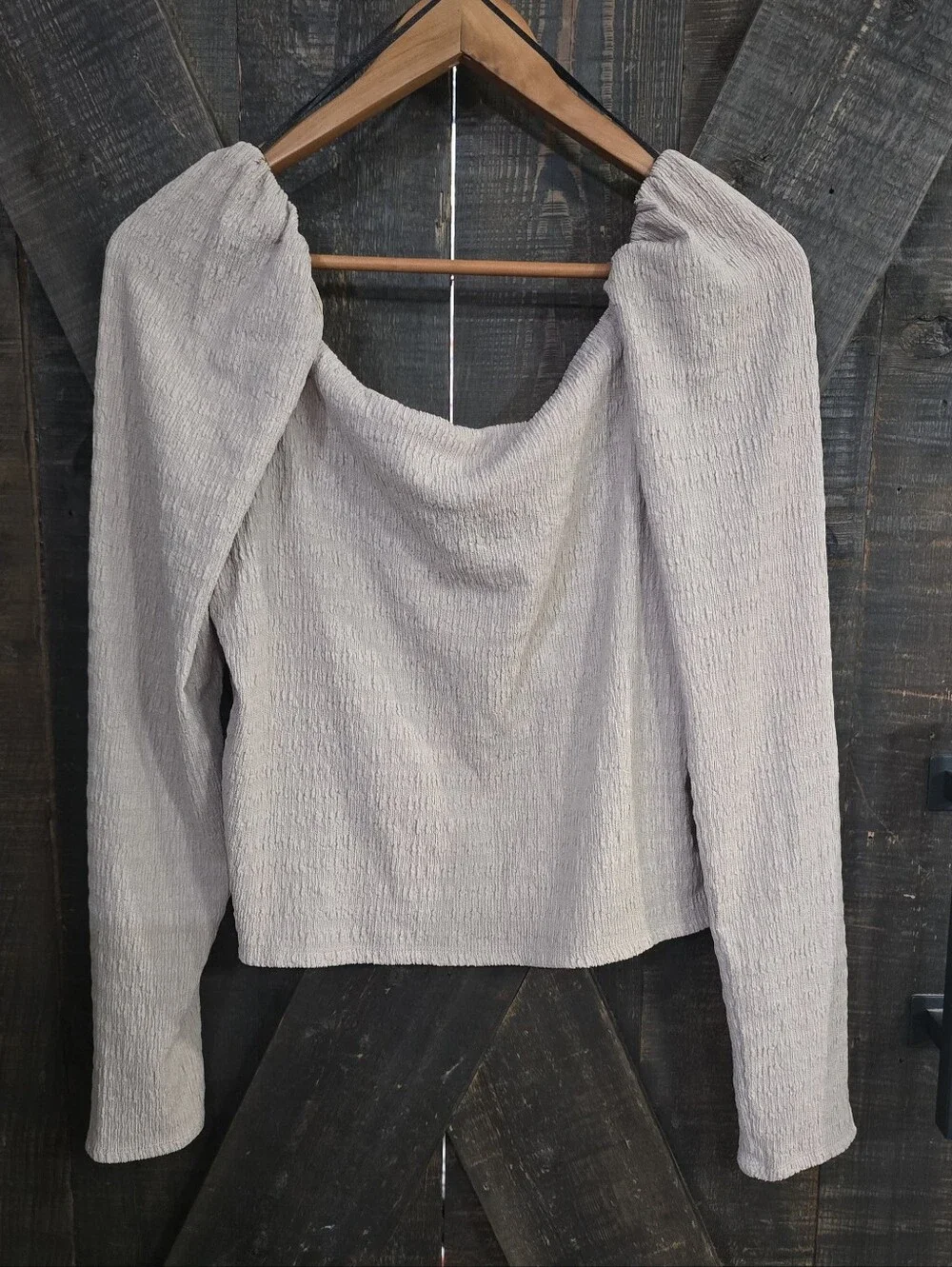 H&M Long Sleeve Off Shoulder Top in Light Taupe Sz Large